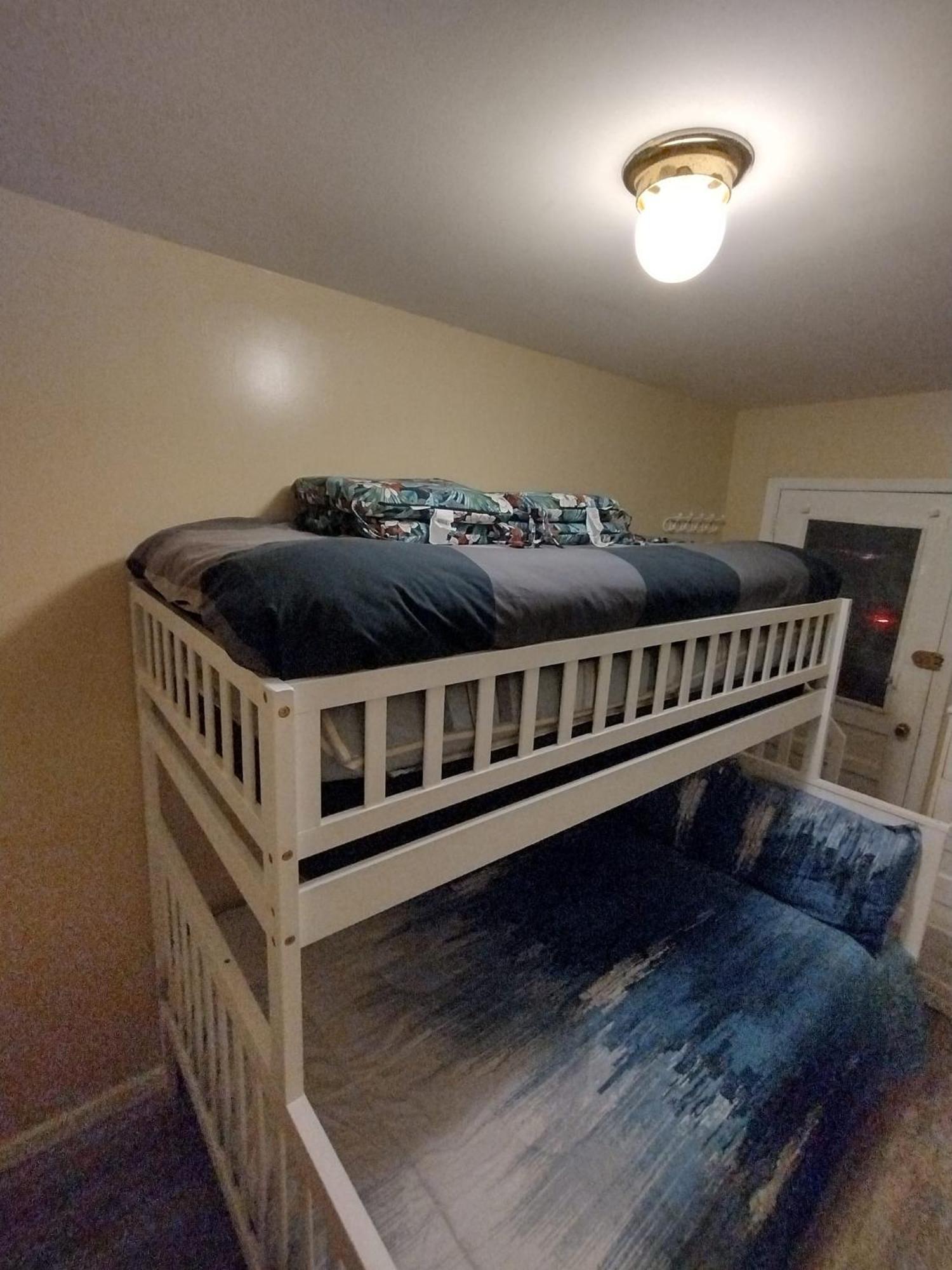 Brighton Beach Rooms ニューヨーク エクステリア 写真