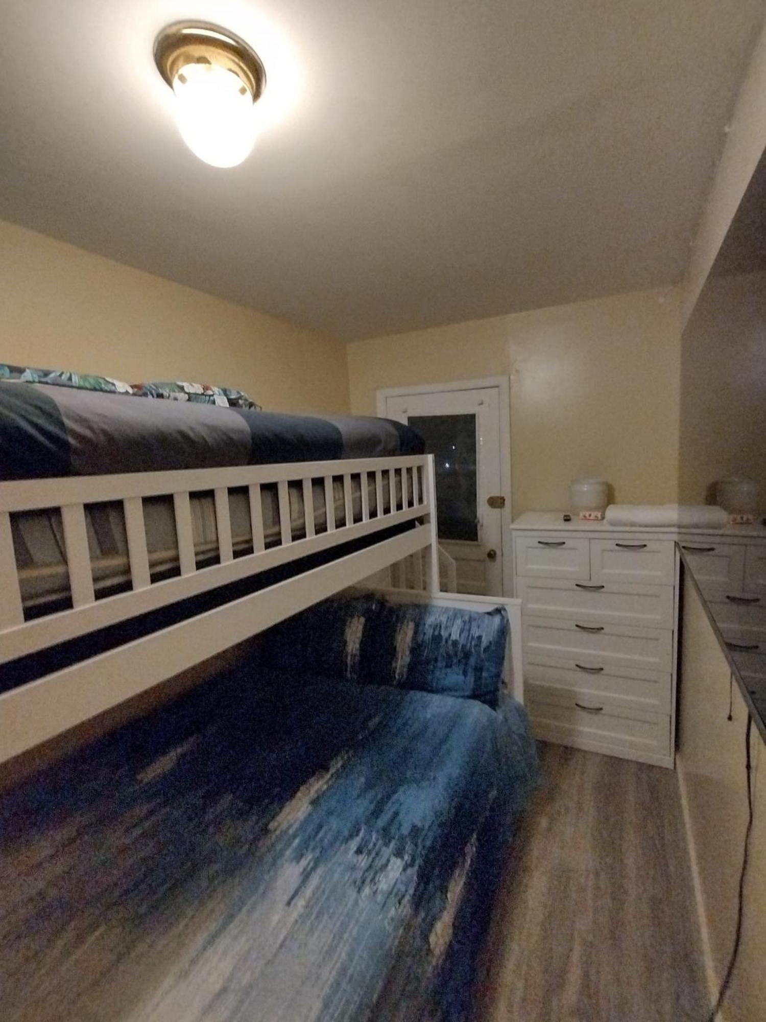 Brighton Beach Rooms ニューヨーク エクステリア 写真